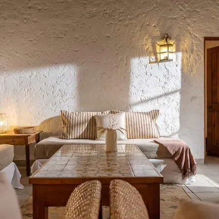 Casa Do Caracol By An Island